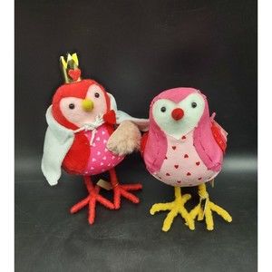 Target Spritz FEATHERLY FRIENDS Lot of 2 Valentine's Day Birds - ROSIE & QUEENIE